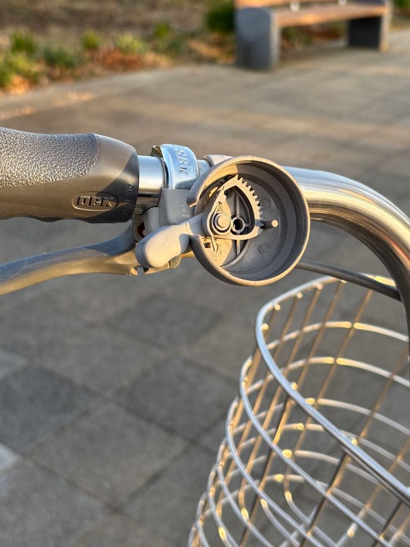 【愛知学院大学日進キャンパス周辺まで取りに来てくれる方限定/パンクしない自転車】