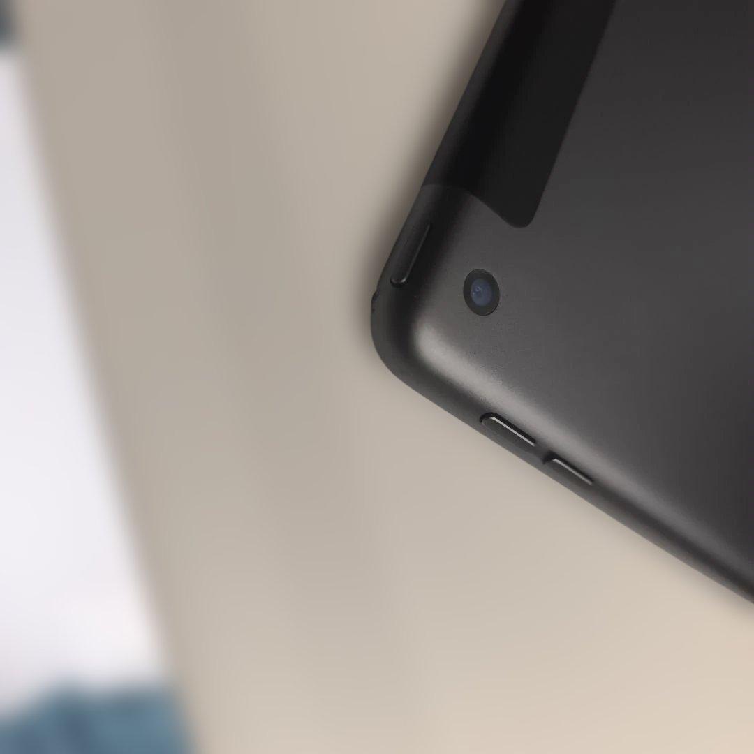 h*l様 iPad 第8世代 32GB セルラーモデル 32GBスペースグレイ