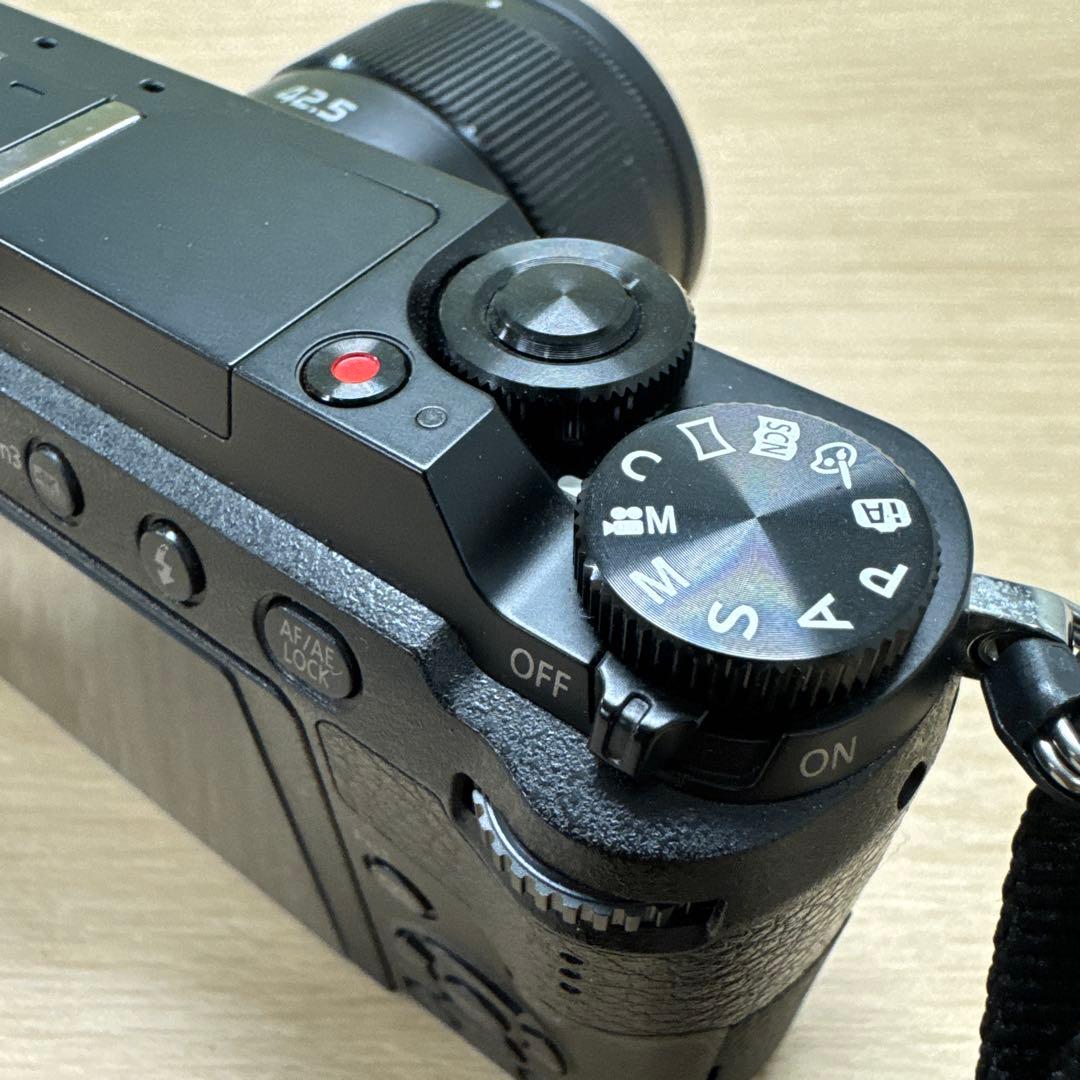 LUMIX ミラーレス一眼 DMC-GX7MK2 レンズ42.5mm/F1.7