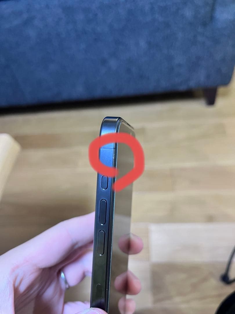 【美品】iPhone 15pro 256GBブラックチタニウムSIMフリー