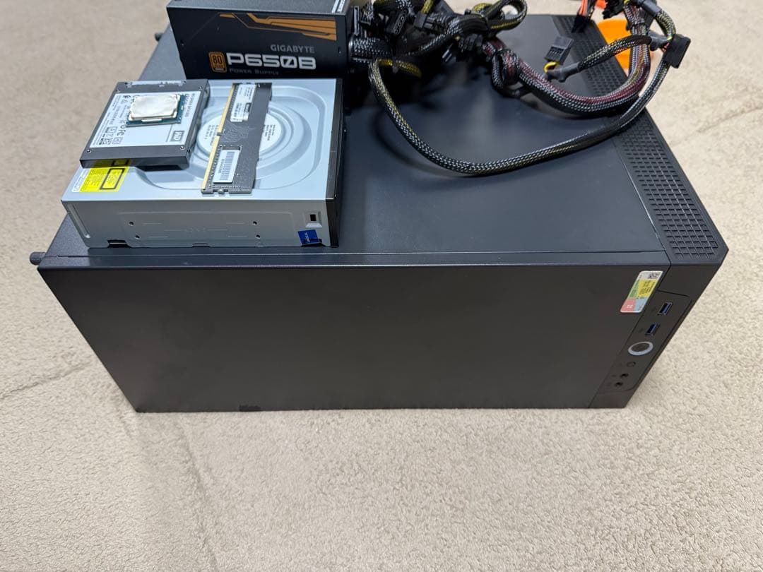 Intel i5-8400 CPU TEAMGROUP RAM SSD PC 他