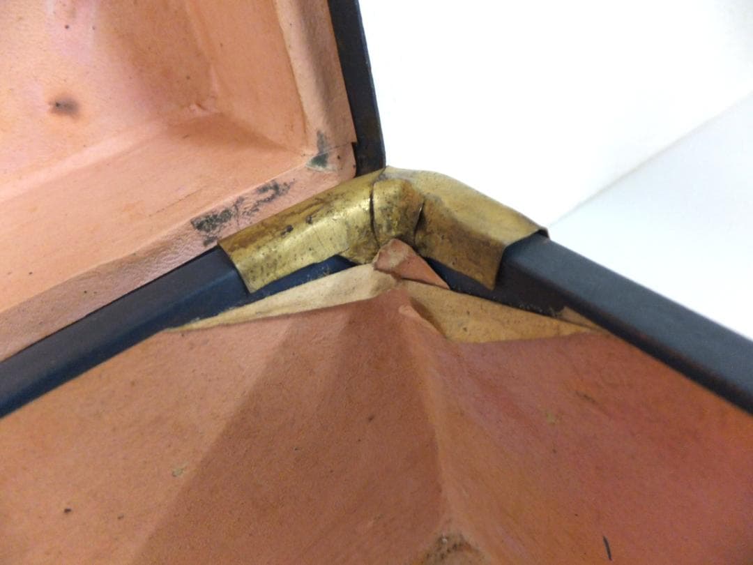 D543 軍物 プロペラ 翼 旭日 マーク 旧日本軍 トランク 鞄 アンティーク