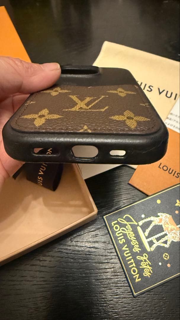 LOUIS VUITTON iPhone 16proケース モノグラム