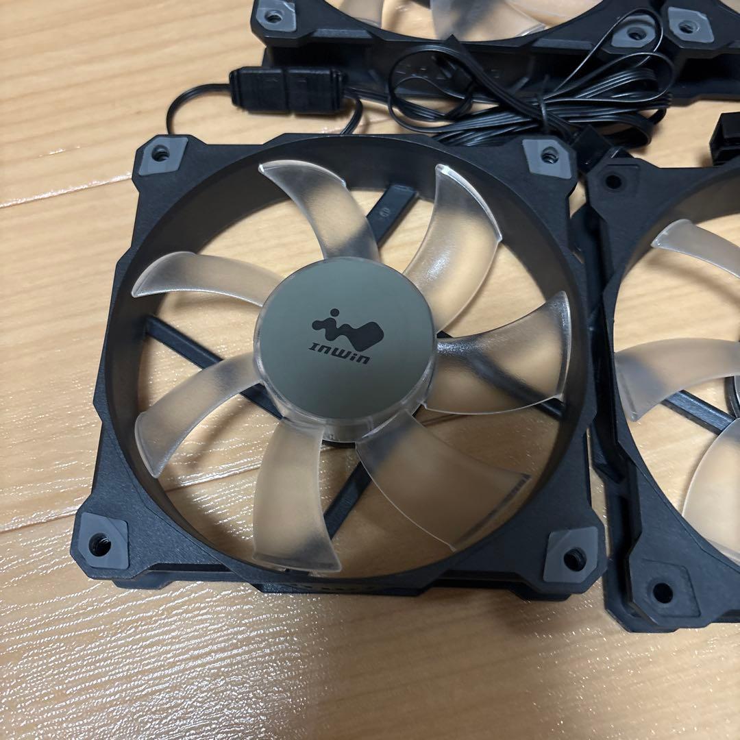 inwin 240mm 水冷クーラー + 120mmファン x4