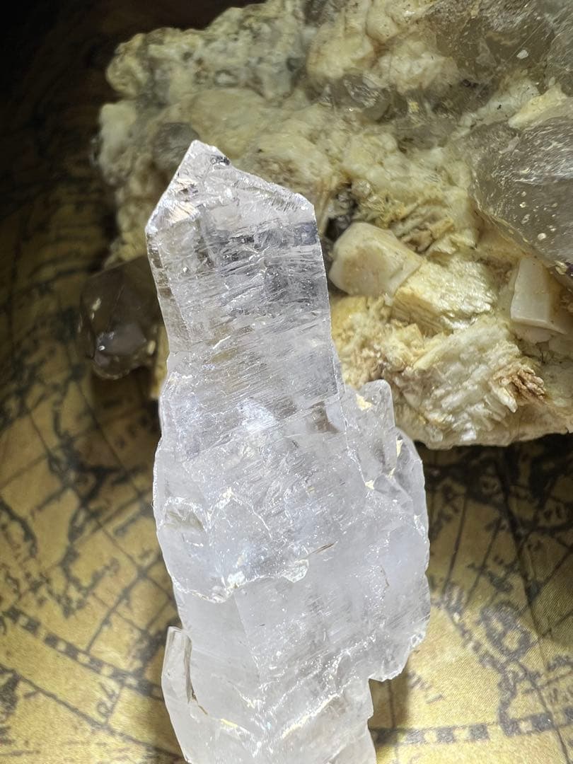 龍脈の精髄 エレスチャル水晶ポイント 保護猫支援