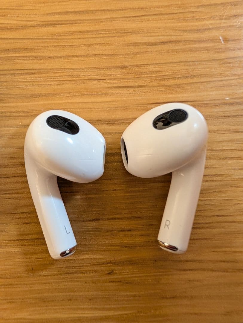 にょす【美品】Apple AirPods 第3世代