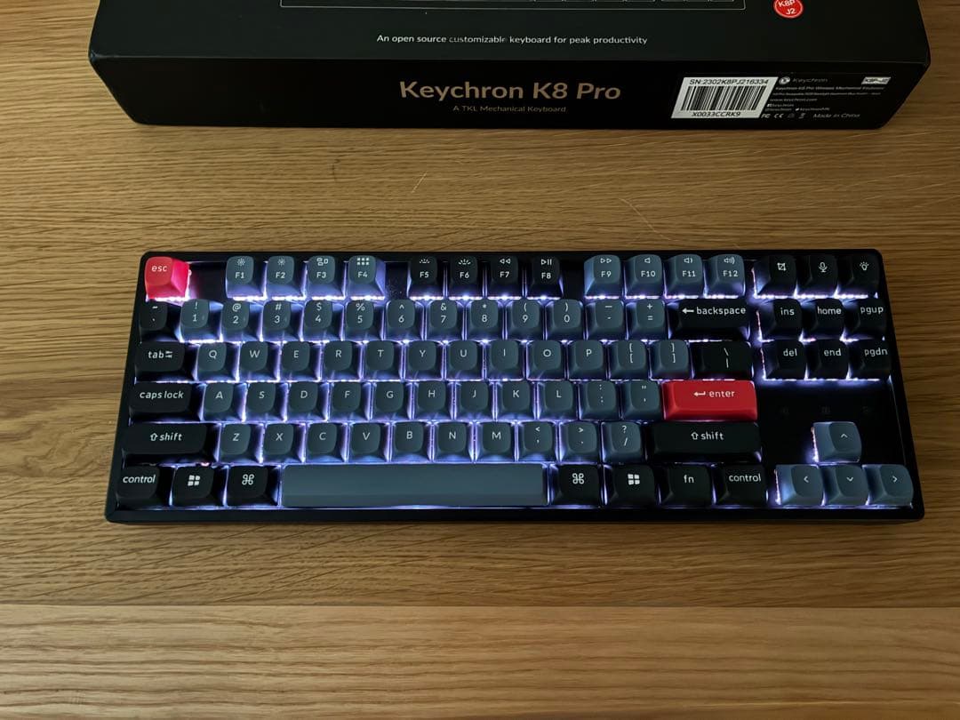 Keychron K8 pro メカニカルキーボード/US配列/青軸