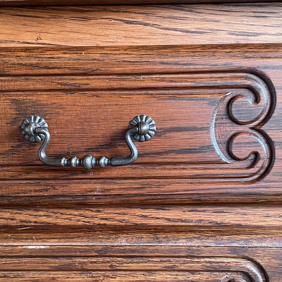 三越家具 ブルージュ／高級チェスト／高級家具・ルーマニア製・猫脚・オーク無垢材