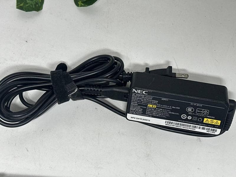 NEC VersaPro VKT13H-4 i5-8世代搭載!!SSD:128