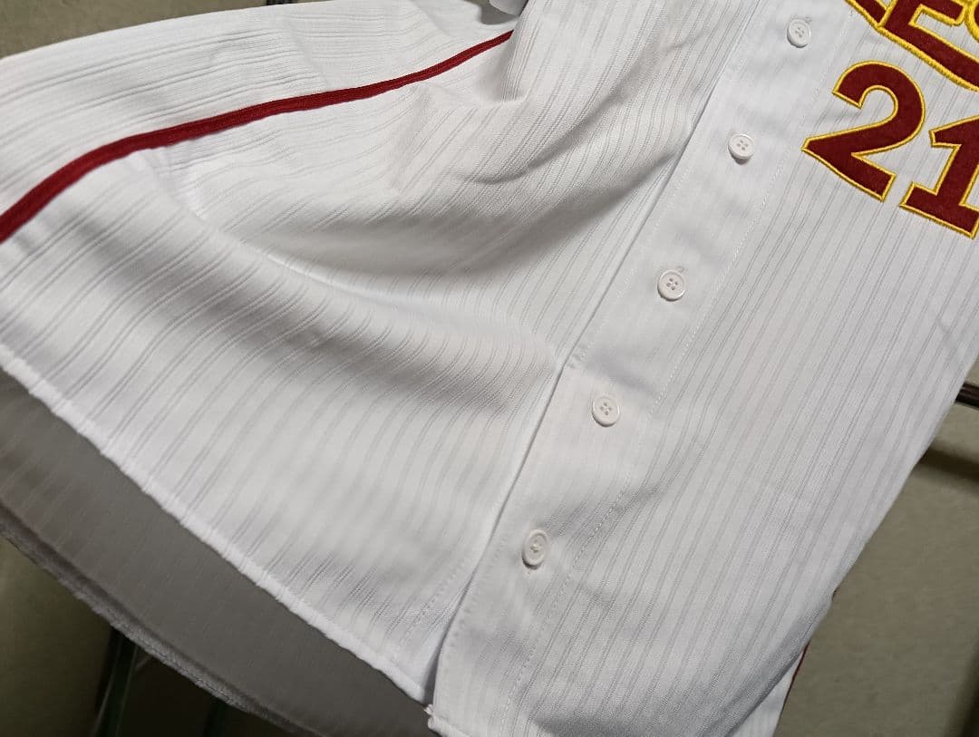 【激レア・美品】岩隈久志 東北楽天 ホームユニフォーム L（デサント製・刺繍）