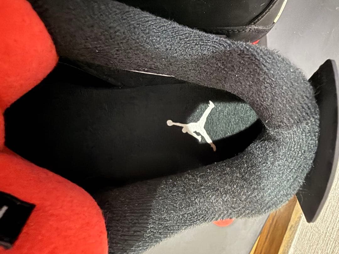 ナイキ エア ジョーダン 4 レトロ \"レッドサンダー/クリムゾン 27.5