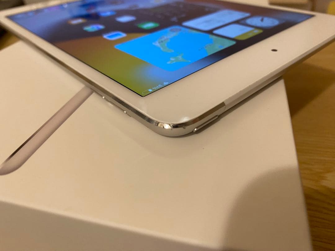 iPad mini 第4世代 128GB 本体 simフリー