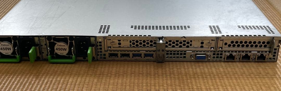 富士通 PRIMERGY RX1330 M4 【動作確認済】