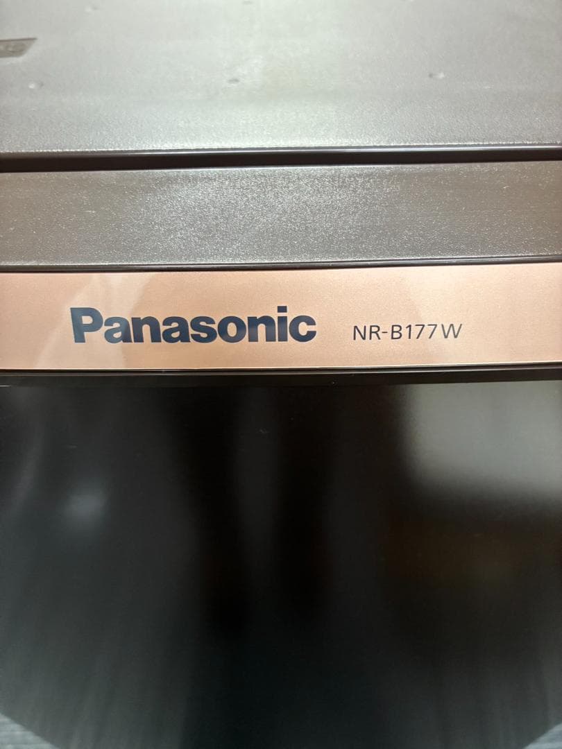 【動作確認済・送料込】Panasonic　冷蔵庫　NR-B177W-T