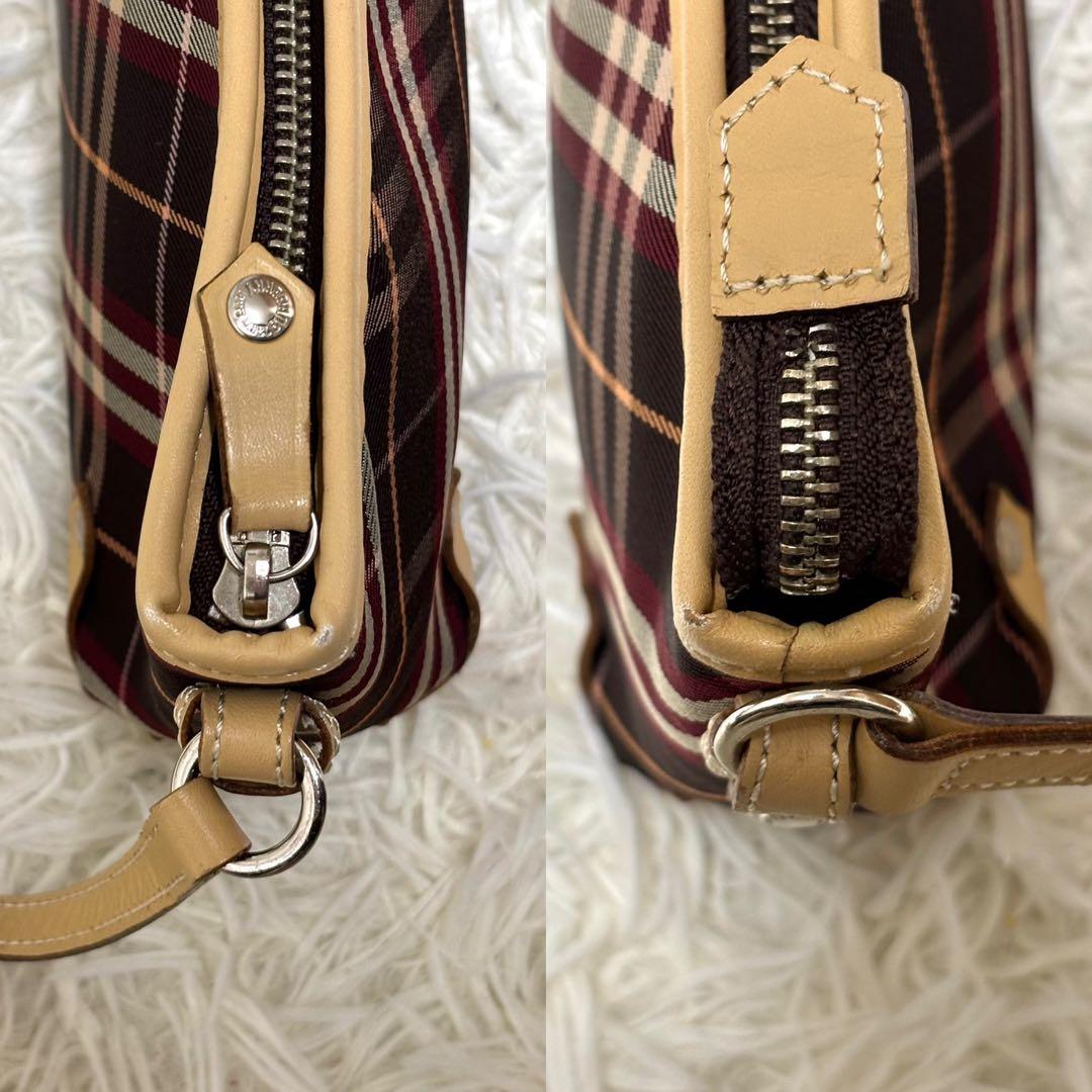 バーバリー ブルーレーベル アクセサリーポーチ 2WAY ノバチェック Y2K