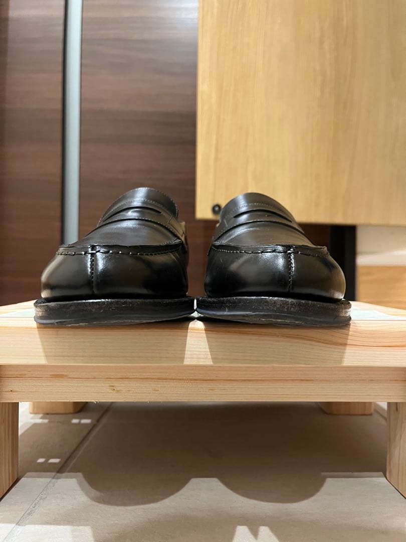 ジャランスリワヤ ローファー