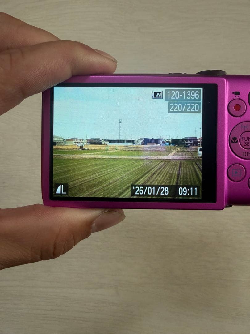 ジャンクCanon IXY 610F コンパクトデジタルカメラ