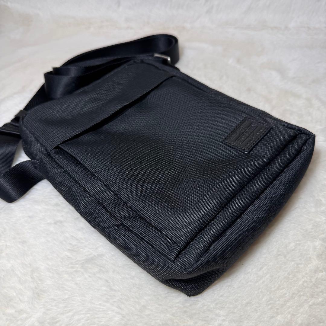 ポーター　フィネス　ショルダーバッグ　ポシェット　ナイロン　黒