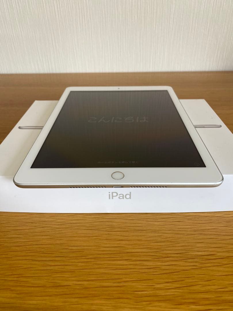 iPad 第5世代 極美品　128GB 純正付属品付　iPad本体