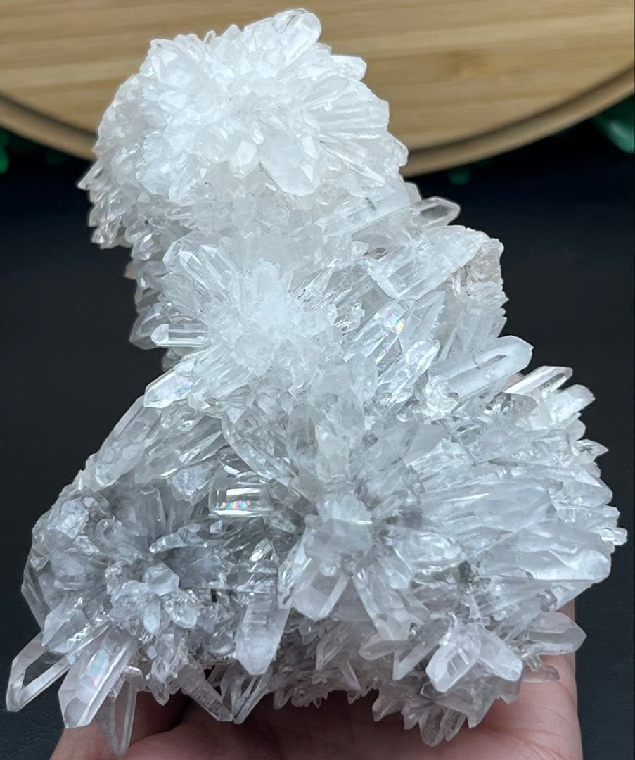 天然フラワー状水晶クラスター　高品質　ヒマラヤ産　虹入り　パワーストーン　浄化