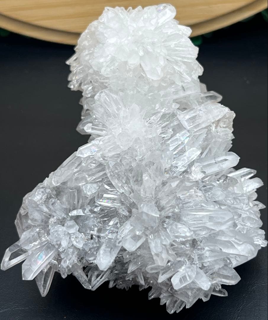 天然フラワー状水晶クラスター　高品質　ヒマラヤ産　虹入り　パワーストーン　浄化