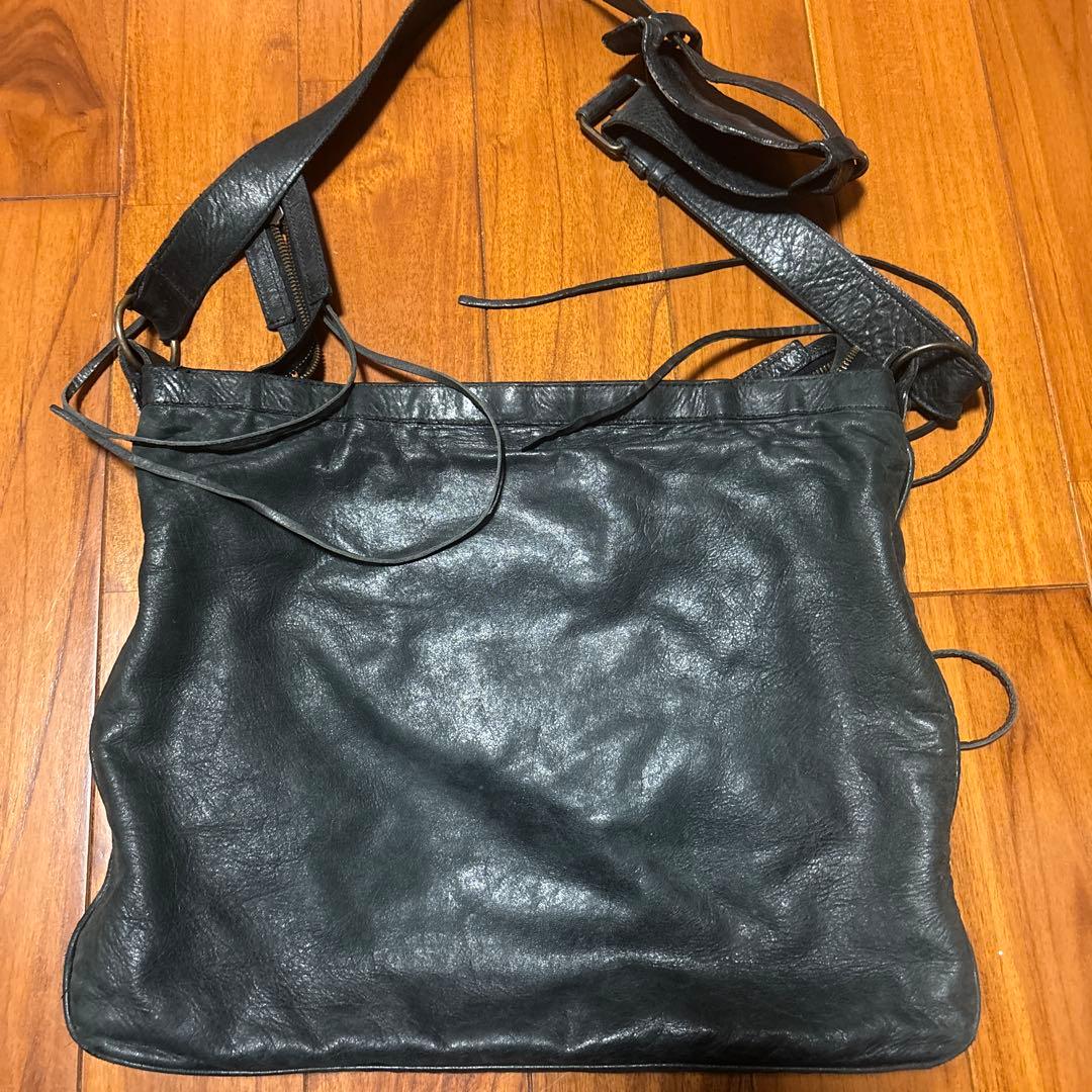 希少✨バレンシアガ ショルダーバッグ シティ レザー 斜め掛け可 ブラック