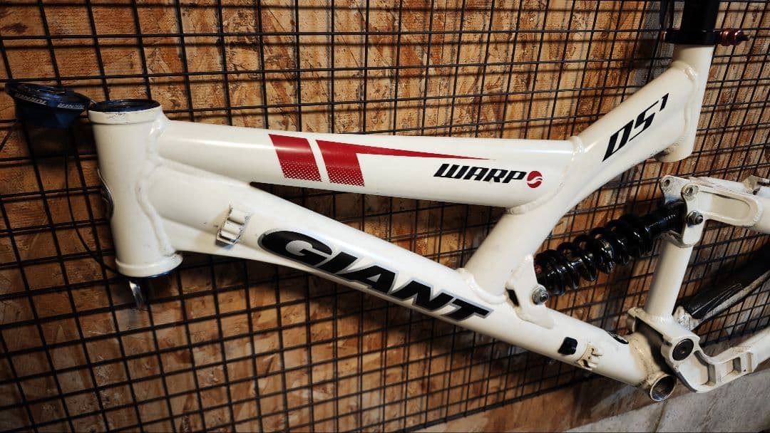 GIANT WARP DS1 フレーム　　16.5 42cm
