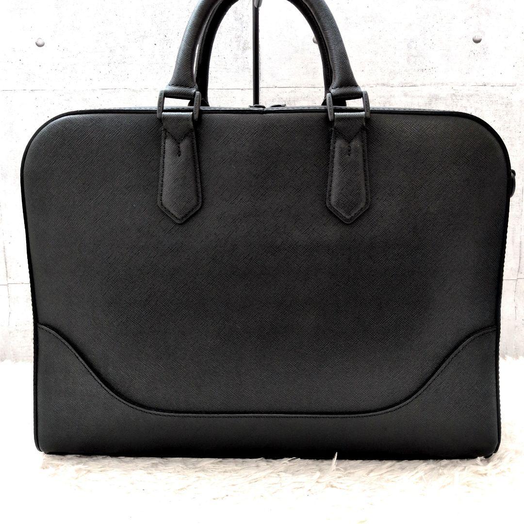 【現行 極美品】ペッレモルビダ　ca15　オールブラック　ブリーフバッグ　黒