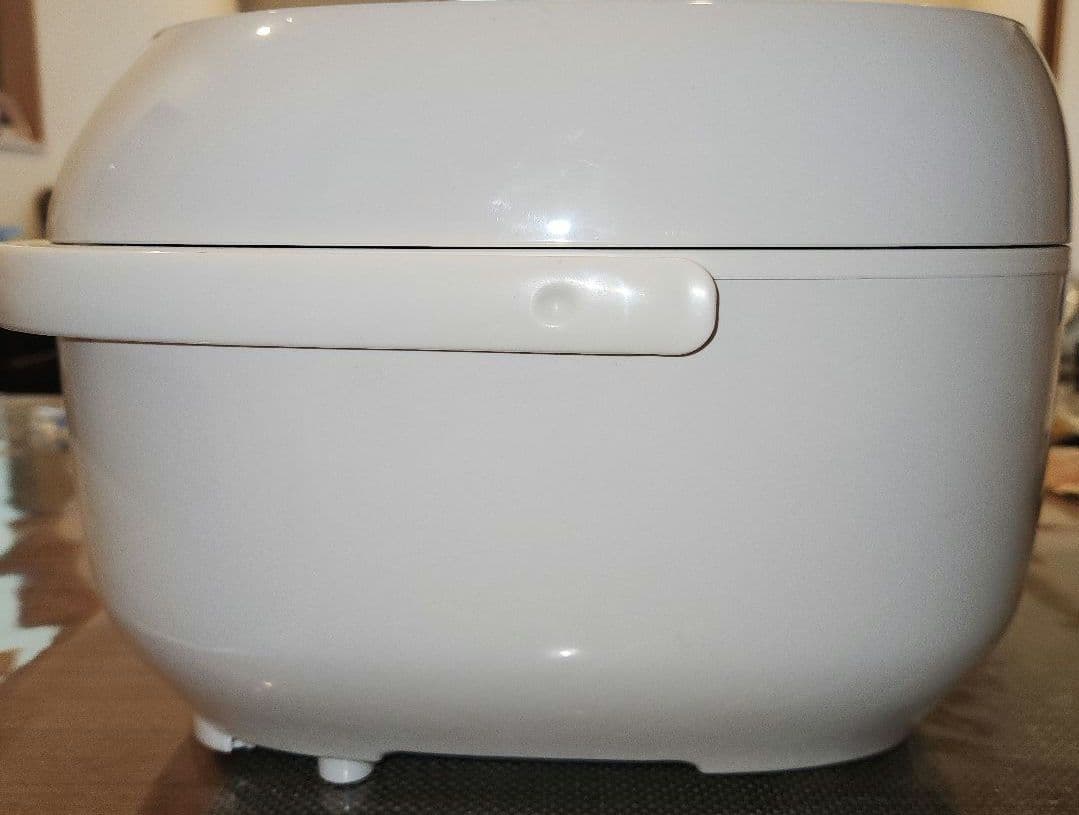 パナソニック　IHジャー炊飯器　3.5合炊き　SR-KT060　2021年製