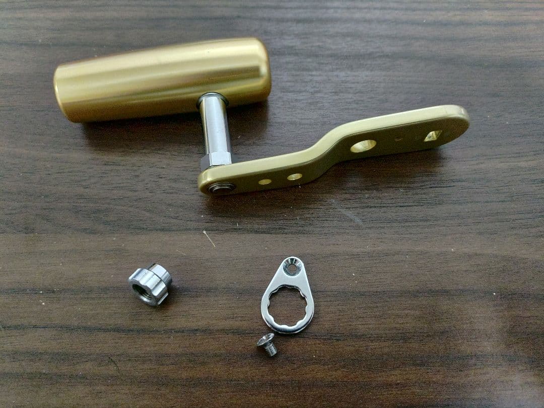 ダイワ　リール　ハンドル