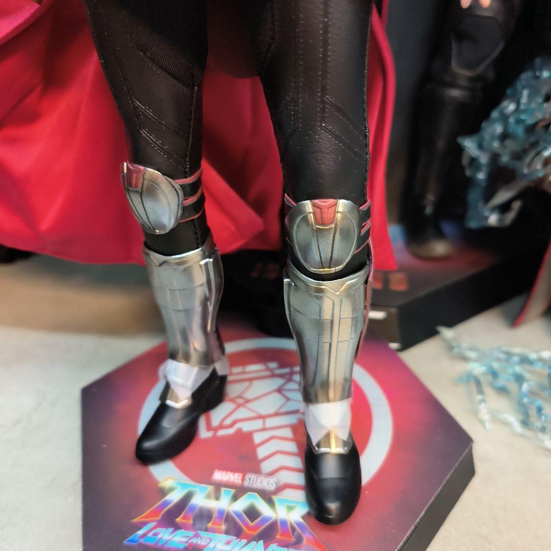 【ボーナスアクセサリー付き】HotToys マイティーソー