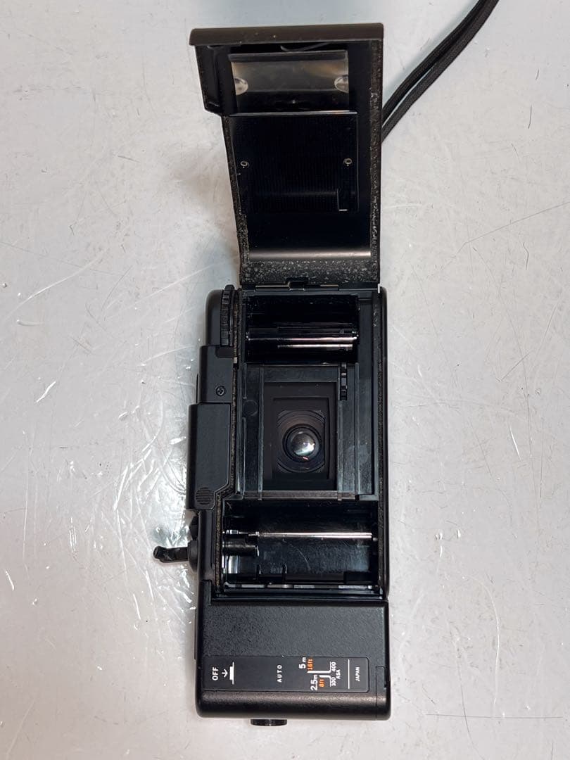 Olympus XA 35mm コンパクトフィルムカメラ A11フラッシュ付き