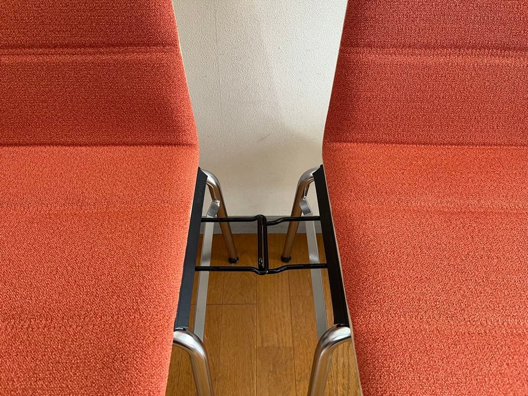 ドイツ　ウィスナーハーガー シンピュア　チェア　① 10万　オカムラ　モダン