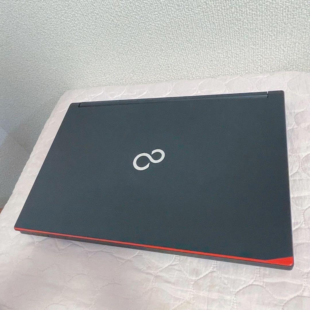 【高級機・美品】2019年製 第8世代i7 光沢フルHD SSD512G カメラ