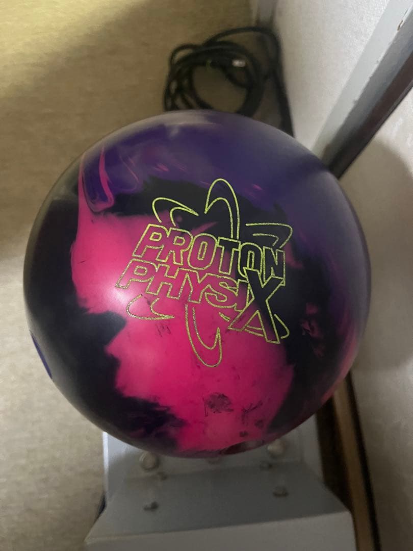 STORM Proton PhysiX 15LBS ボウリングボール