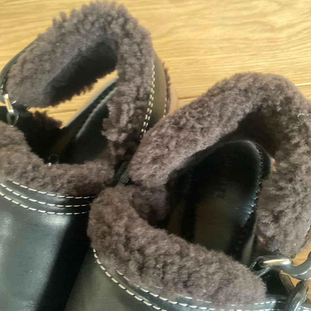 新品試着のみ☆オーラリー　ボアサンダル　レディース