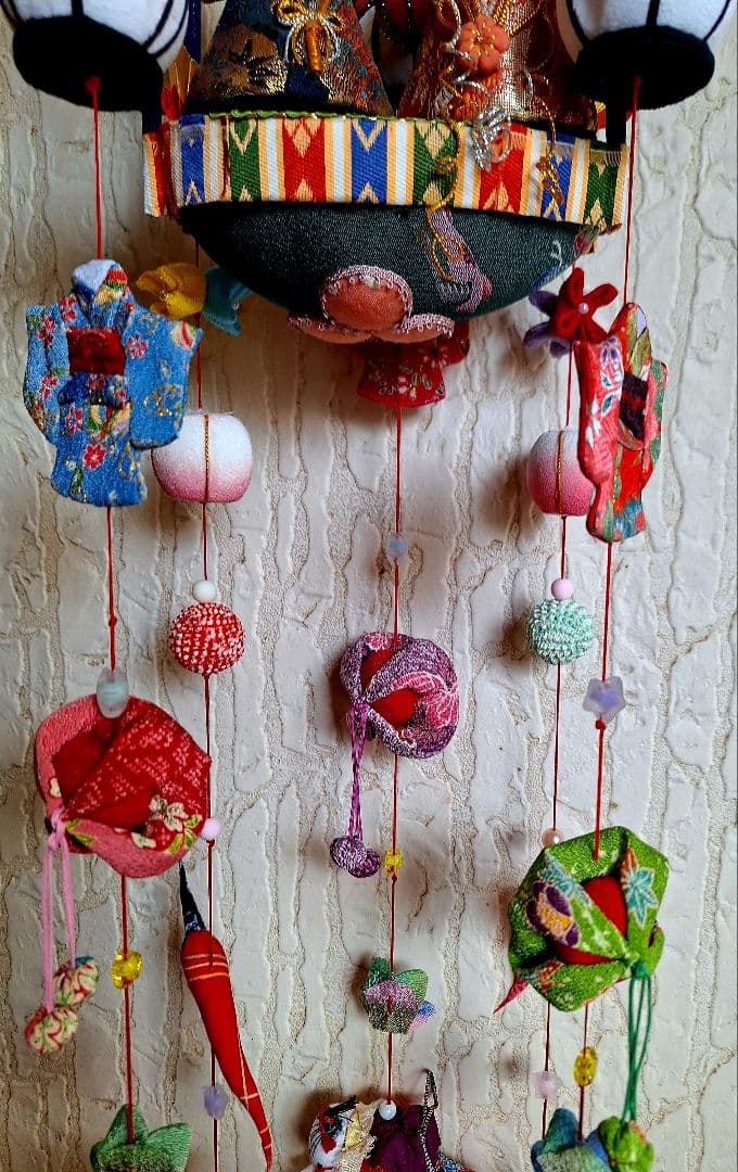 押し絵、タペストリ－、フレ－ム、「雛人形吊るし飾り」