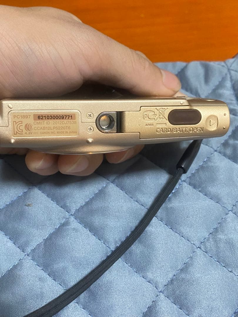 Canon IXY 610F ゴールド