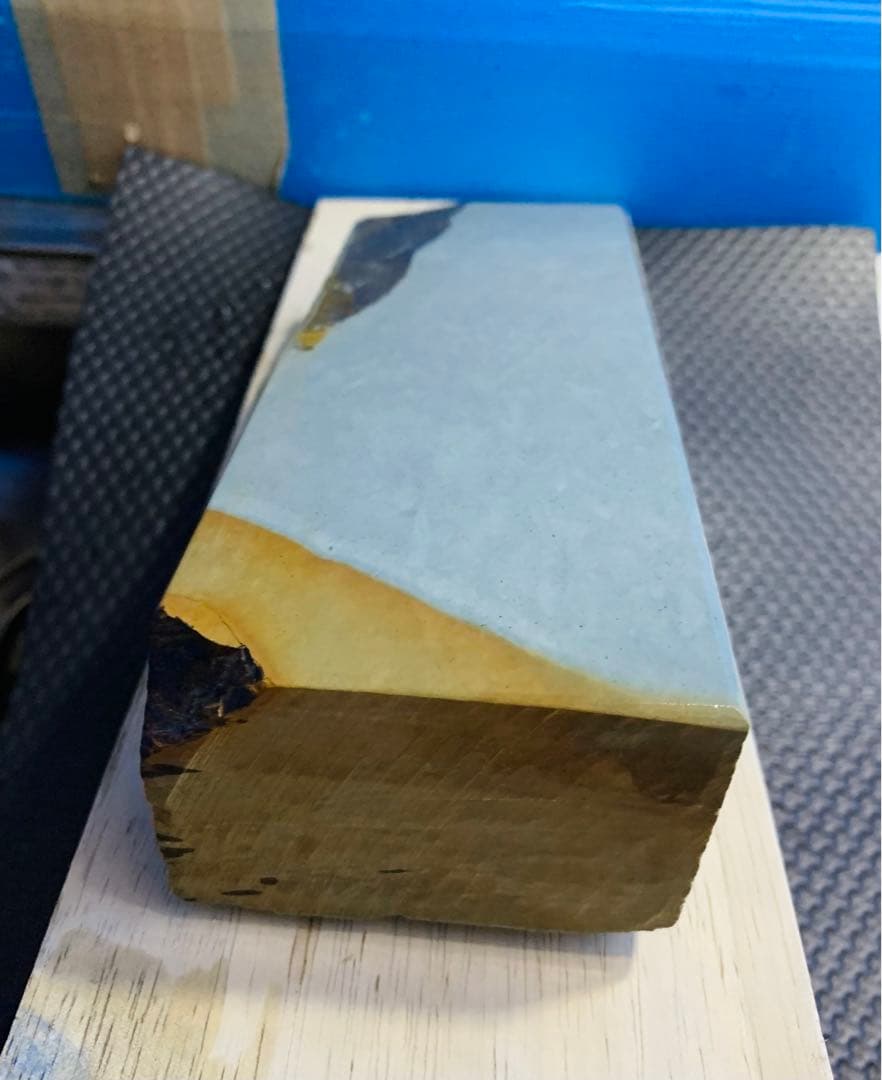 338 天然砥石　正本山　水浅黄　上物　仕上げ砥石