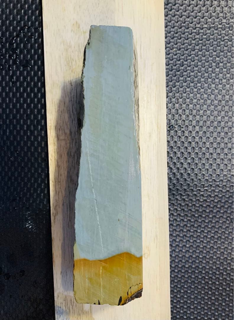 338 天然砥石　正本山　水浅黄　上物　仕上げ砥石