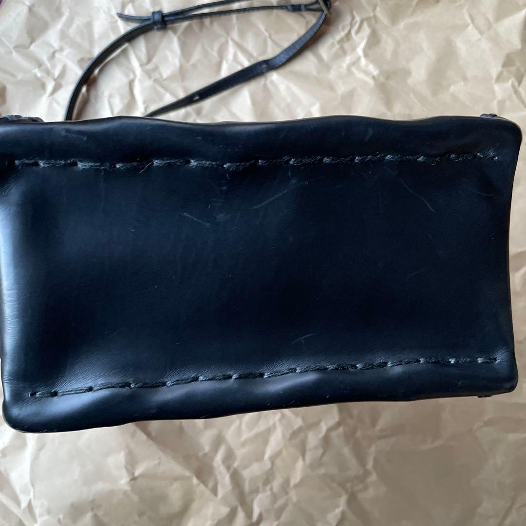 【ebagos】エバゴス カーフ ハンドバッグ S ケリー ミニ ブラック 籐籠