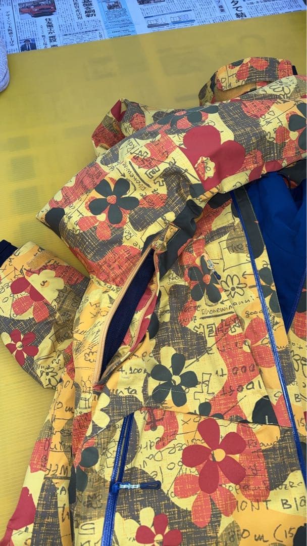 花柄スキーウェアセット（ジャケット・パンツ）