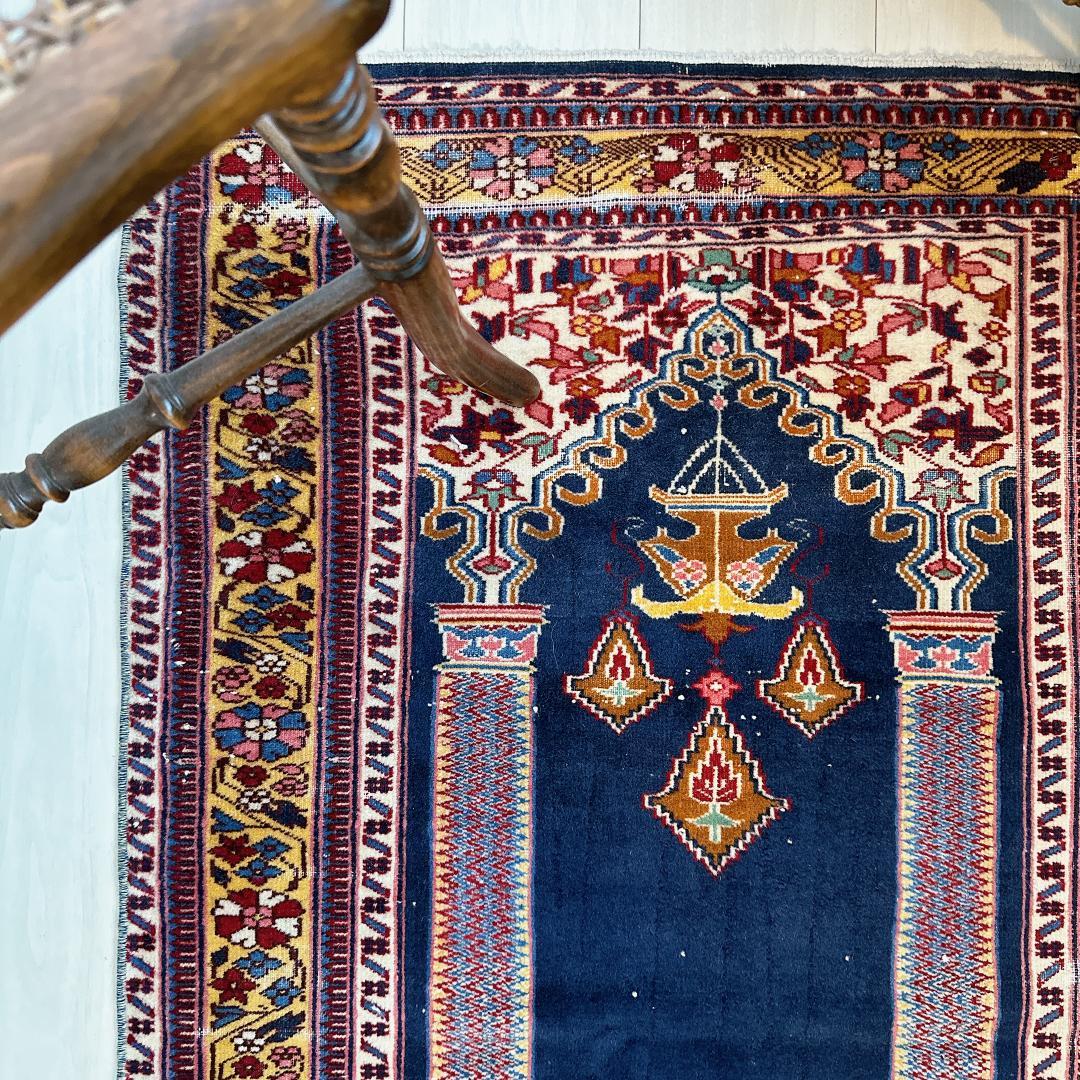 トルコ製ヴィンテージラグ838レア 高級 カイセリ ネイビー イエロー ピンク