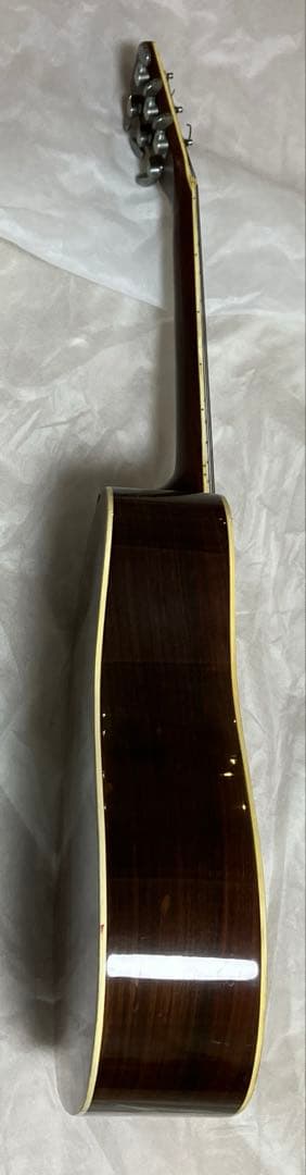 み*ん様 Pro Martin 縦ロゴ W-300 アコースティックギター ビン