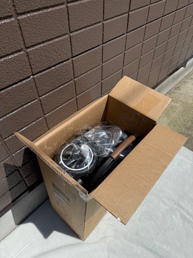 ①【美品】コンビ コムペット ルルテイル キャリー マウナロアブラック カート