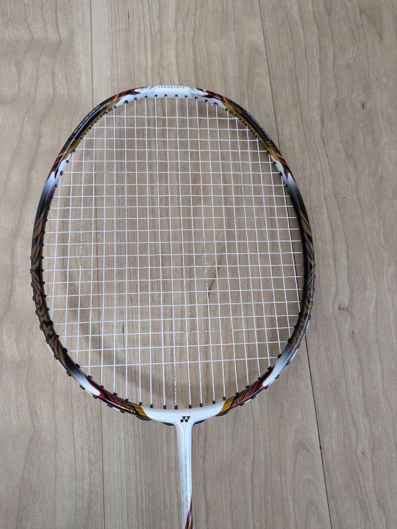 YONEX　VOLTRIC80