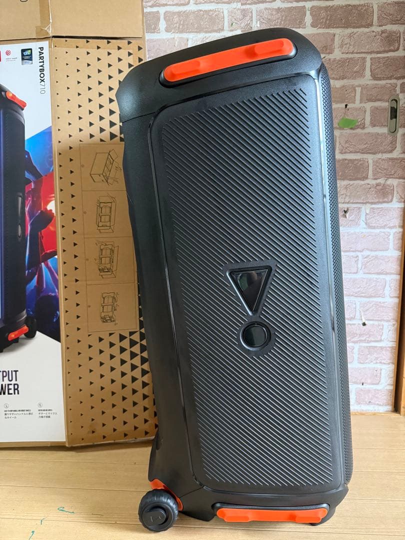 取引中【今人気のJBLスピーカー】JBL partybox710 ポータブル