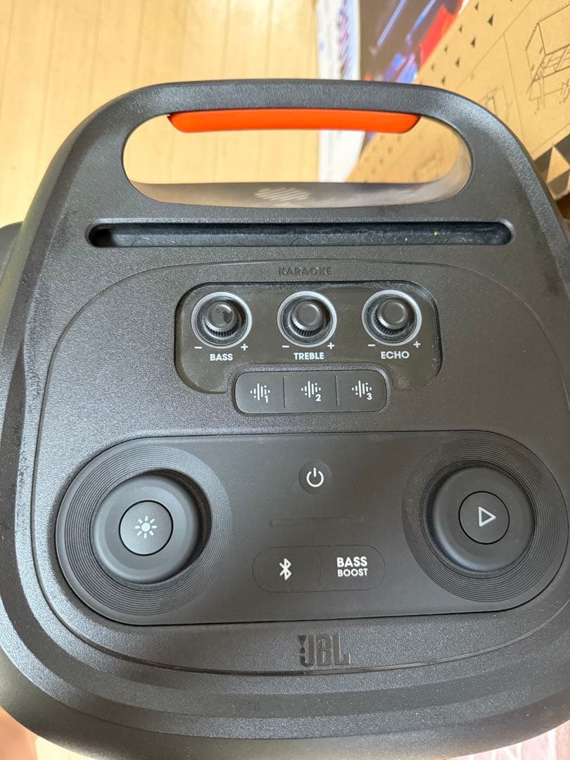 取引中【今人気のJBLスピーカー】JBL partybox710 ポータブル