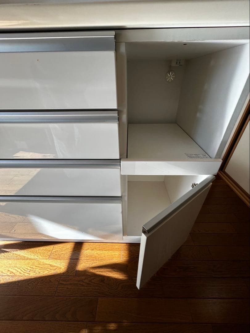 ホワイト 食器棚 ガラス扉 収納　直接取引き限定