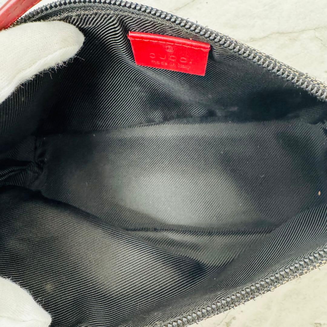 ✨GUCCI✨グッチ✨GG✨レッド✨アクセサリーポーチ✨キャンバス✨ハンドバッグ